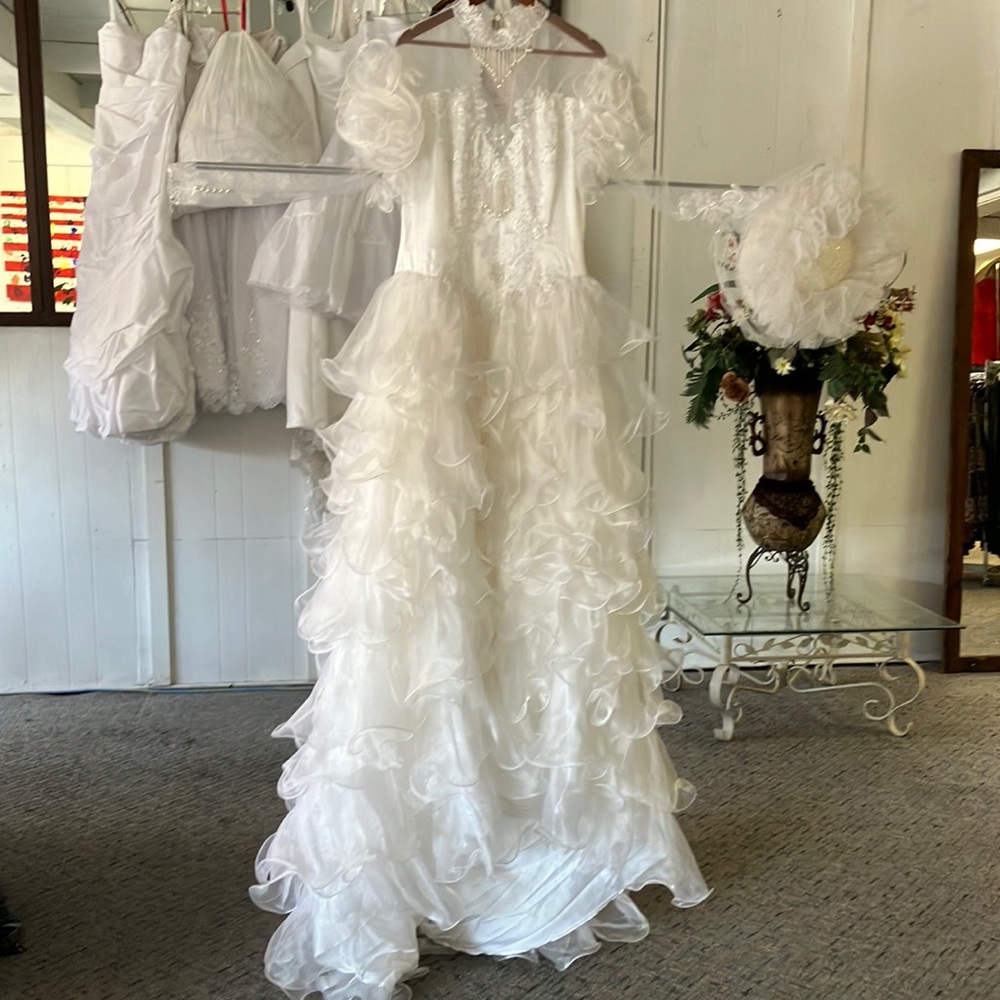 Beautiful vintage multi layered satin wedding dress ~ description in photos